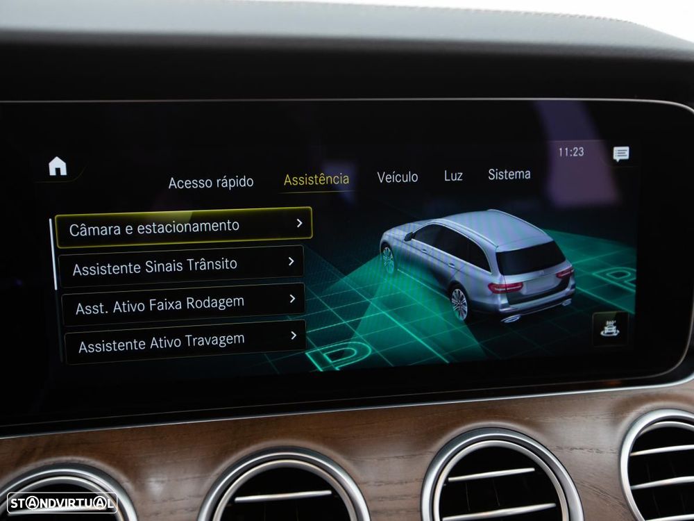 Mercedes-Benz E 300 de 4Matic 9G-TRONIC - 34