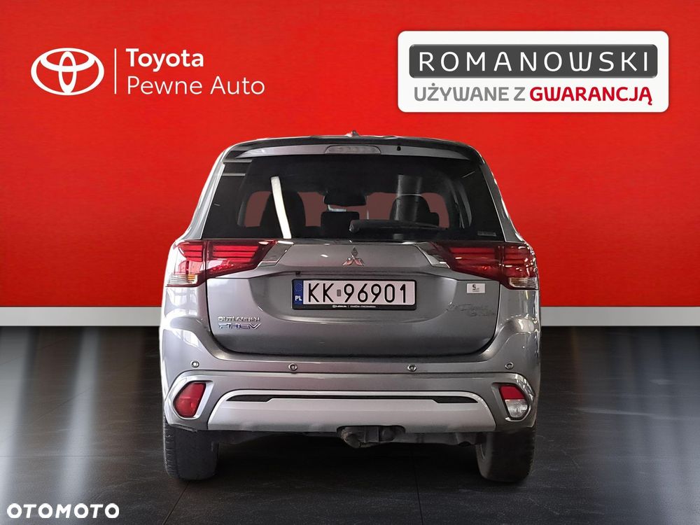 Mitsubishi Outlander - 9