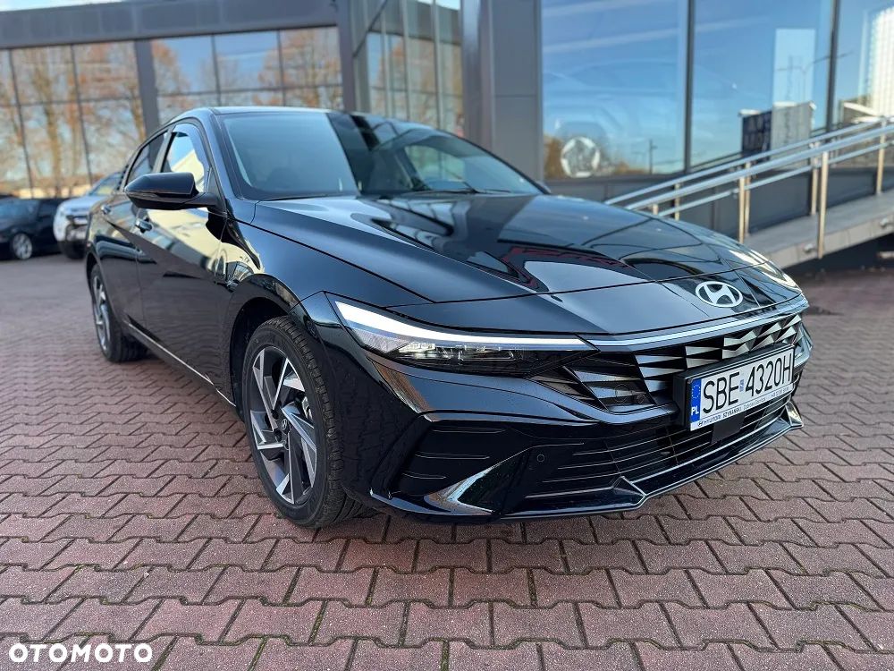 Hyundai Elantra 1.6 Smart - 1