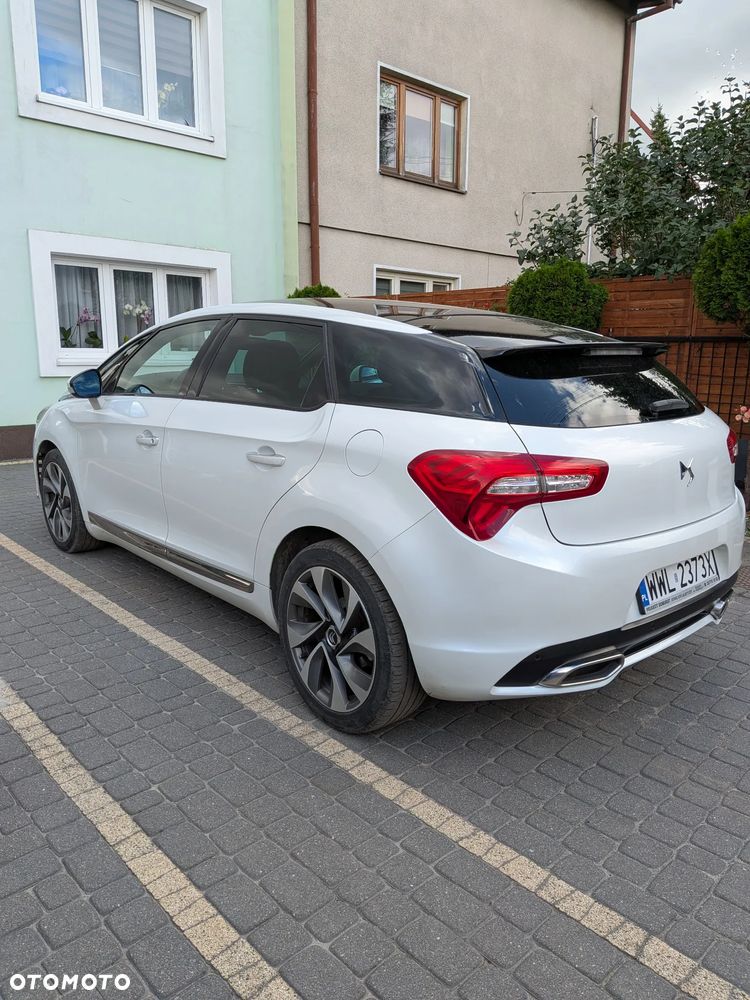Citroën DS5 1.6 THP SoChic - 5