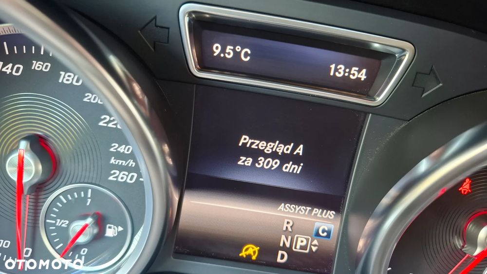 Mercedes-Benz GLE - 31