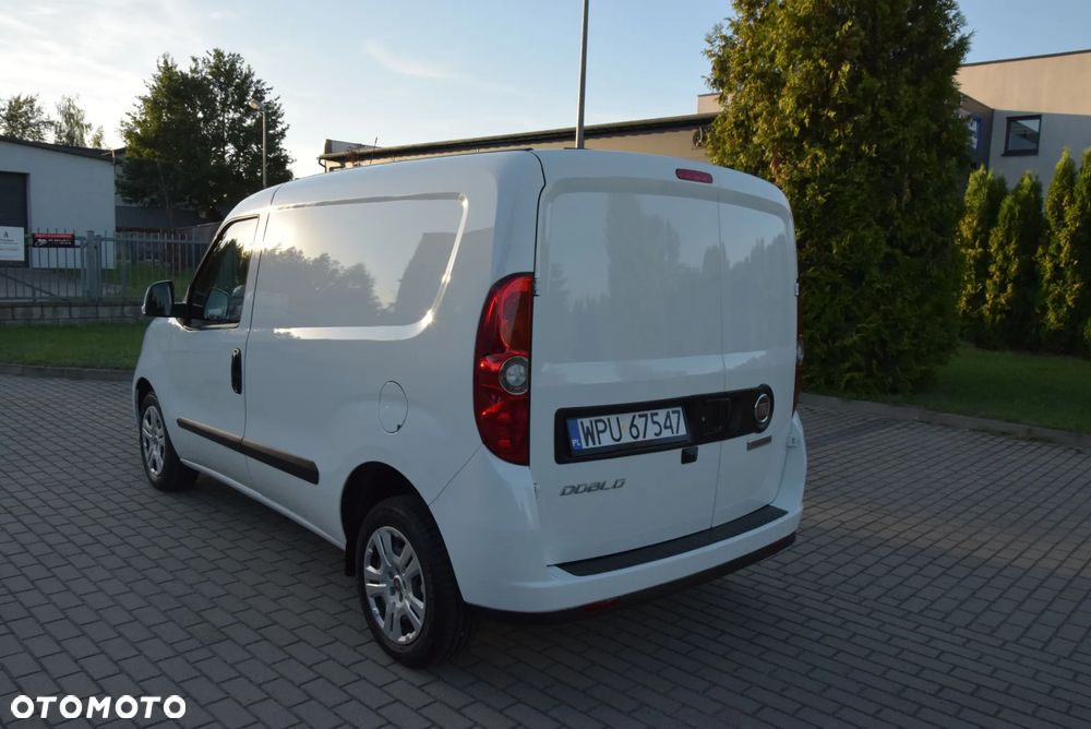 Fiat DOBLO 1,6 JTD 56 TYŚ KM 3-OSOBOWY F-VAT235 - 17