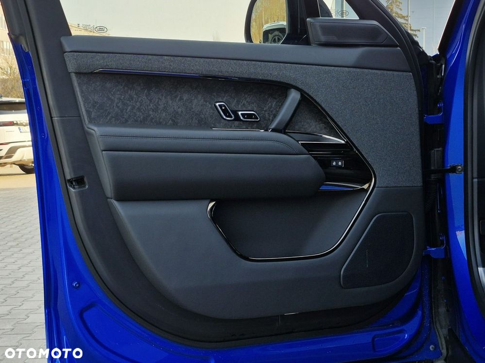Land Rover Range Rover Sport - 16