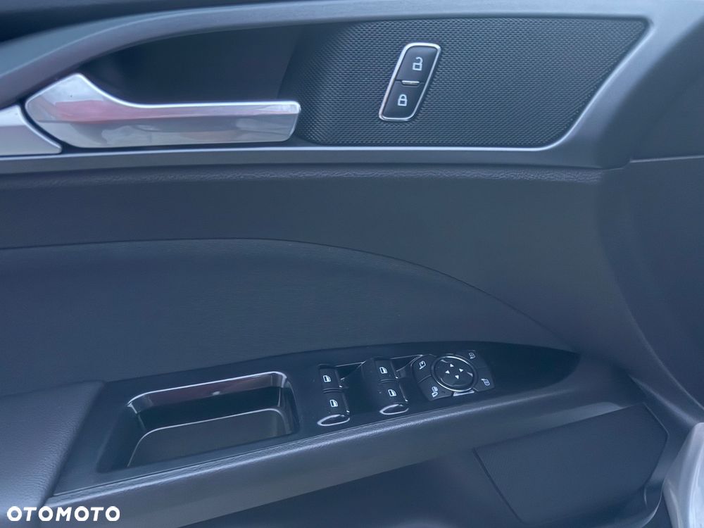 Ford Mondeo - 9