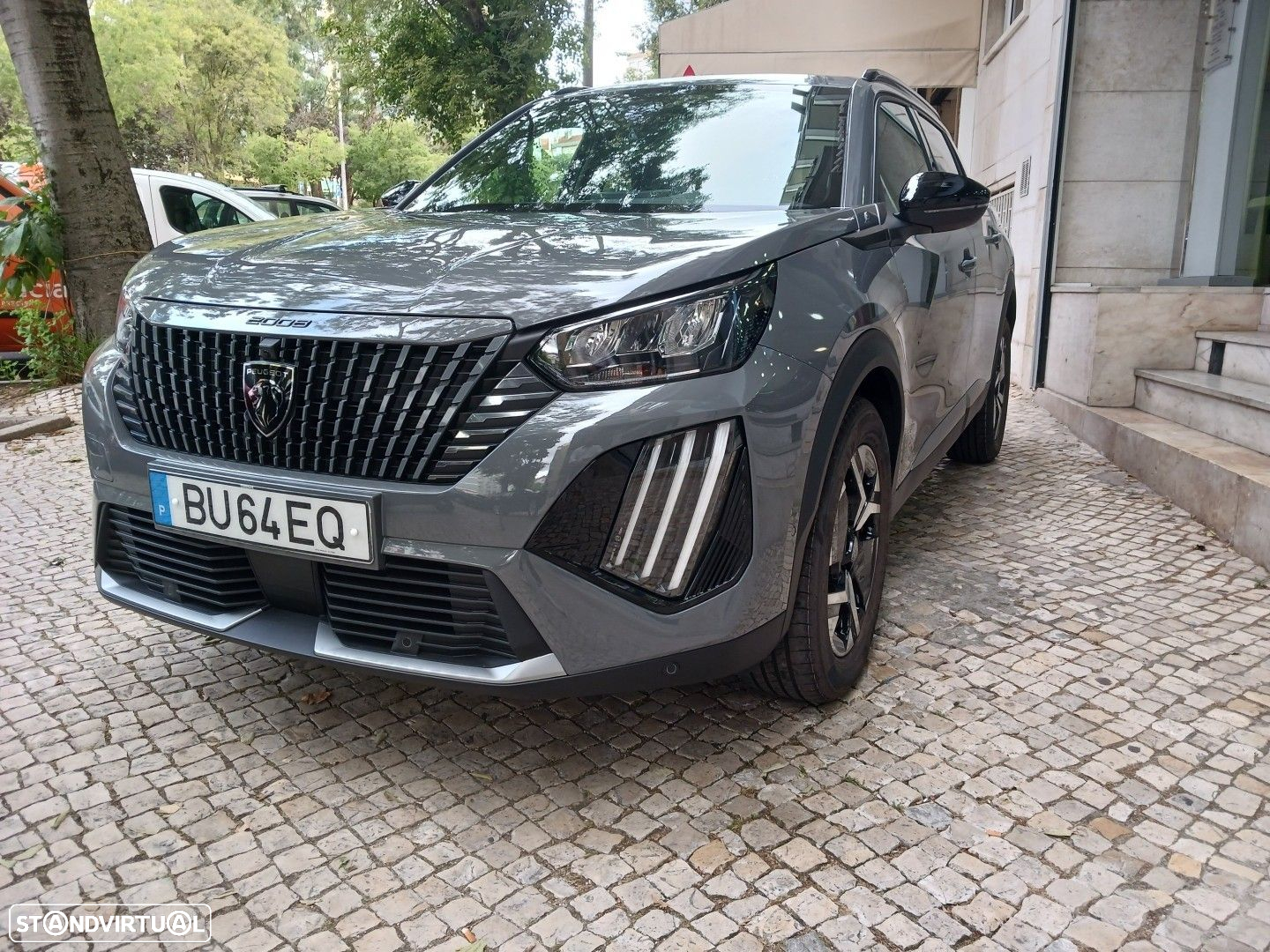 Peugeot 2008 1.2 PureTech Allure Pack - 5
