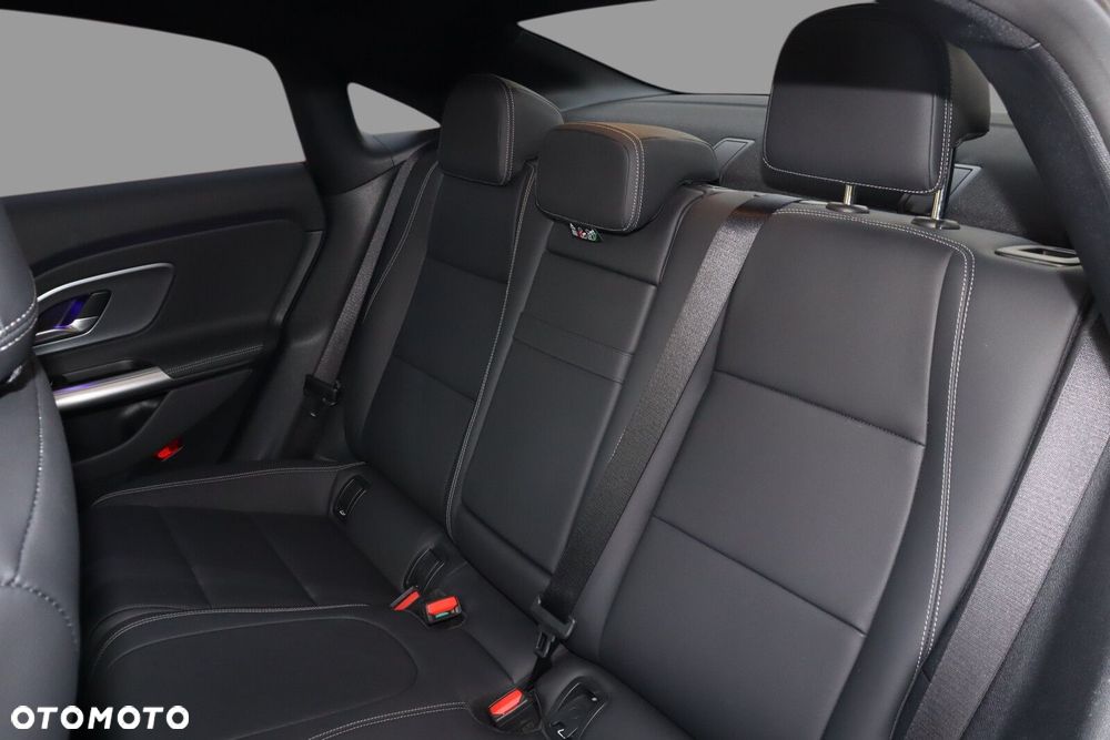 Mercedes-Benz CLA - 16
