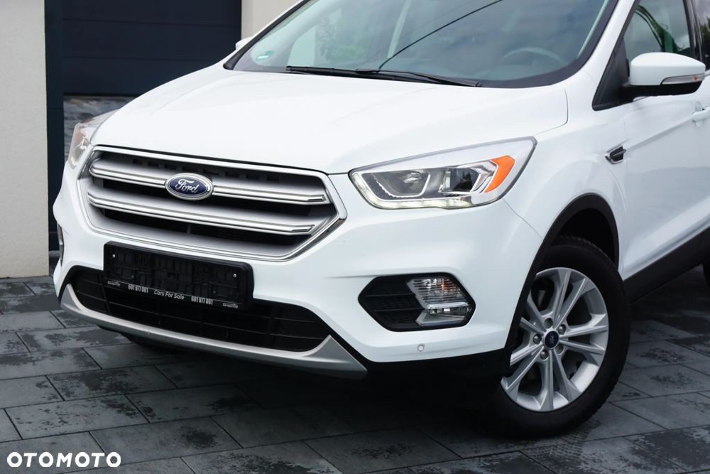 Ford Kuga 1.5 EcoBoost 2x4 Titanium - 9