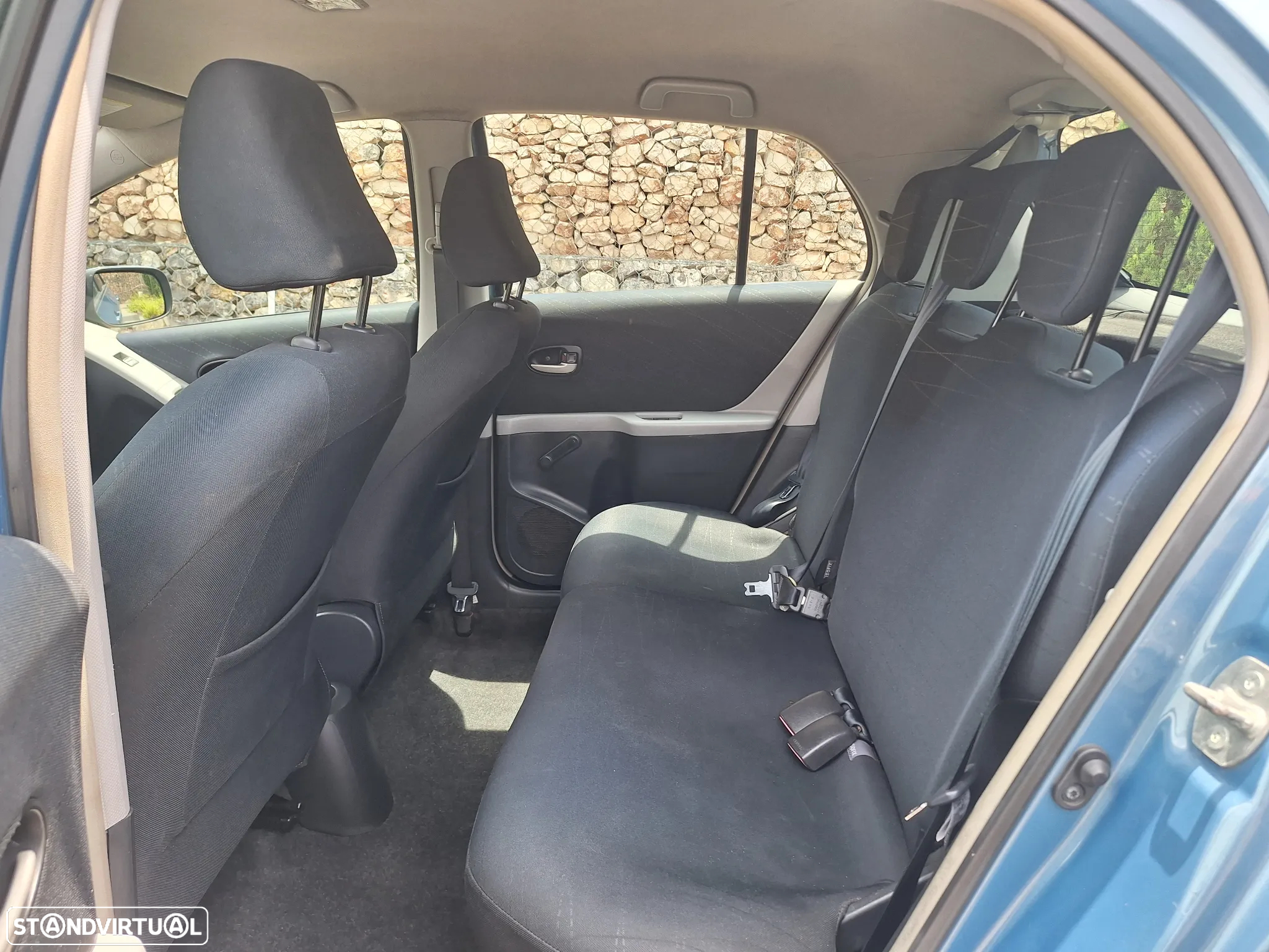 Toyota Yaris 1.0 VVT-i Sol High Pack MMT - 12