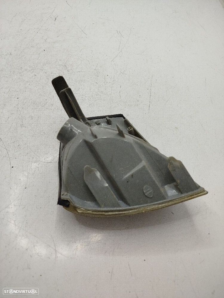 Farolim De Pisca Frente Dto Mercedes-Benz C-Class (W202) - 3