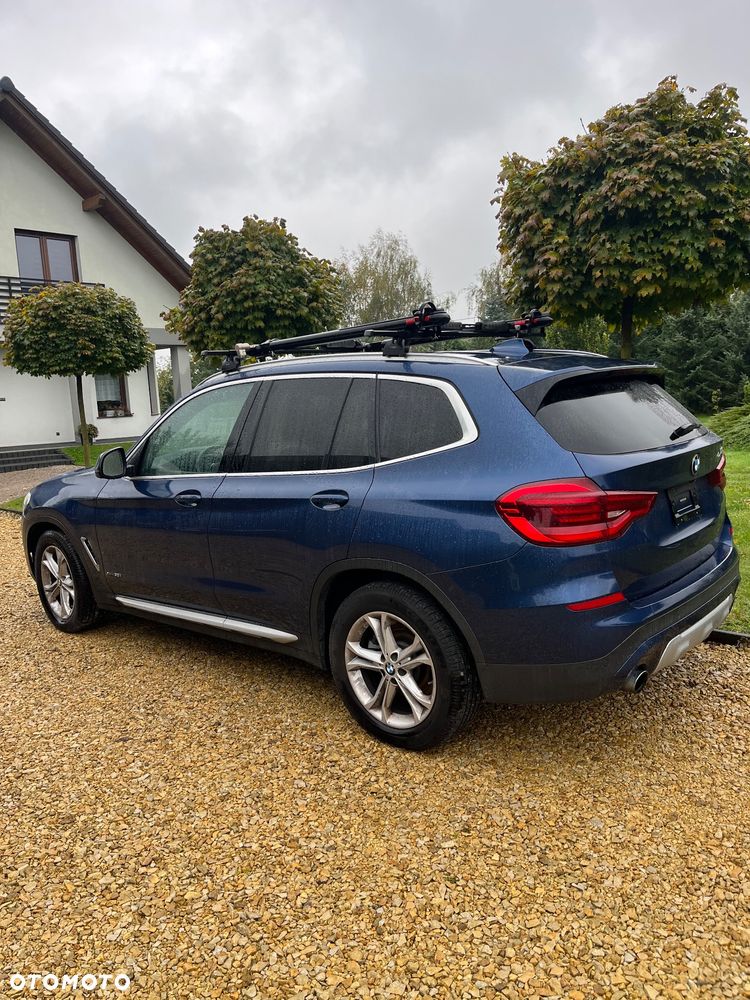 BMW X3 xDrive30i Advantage - 3