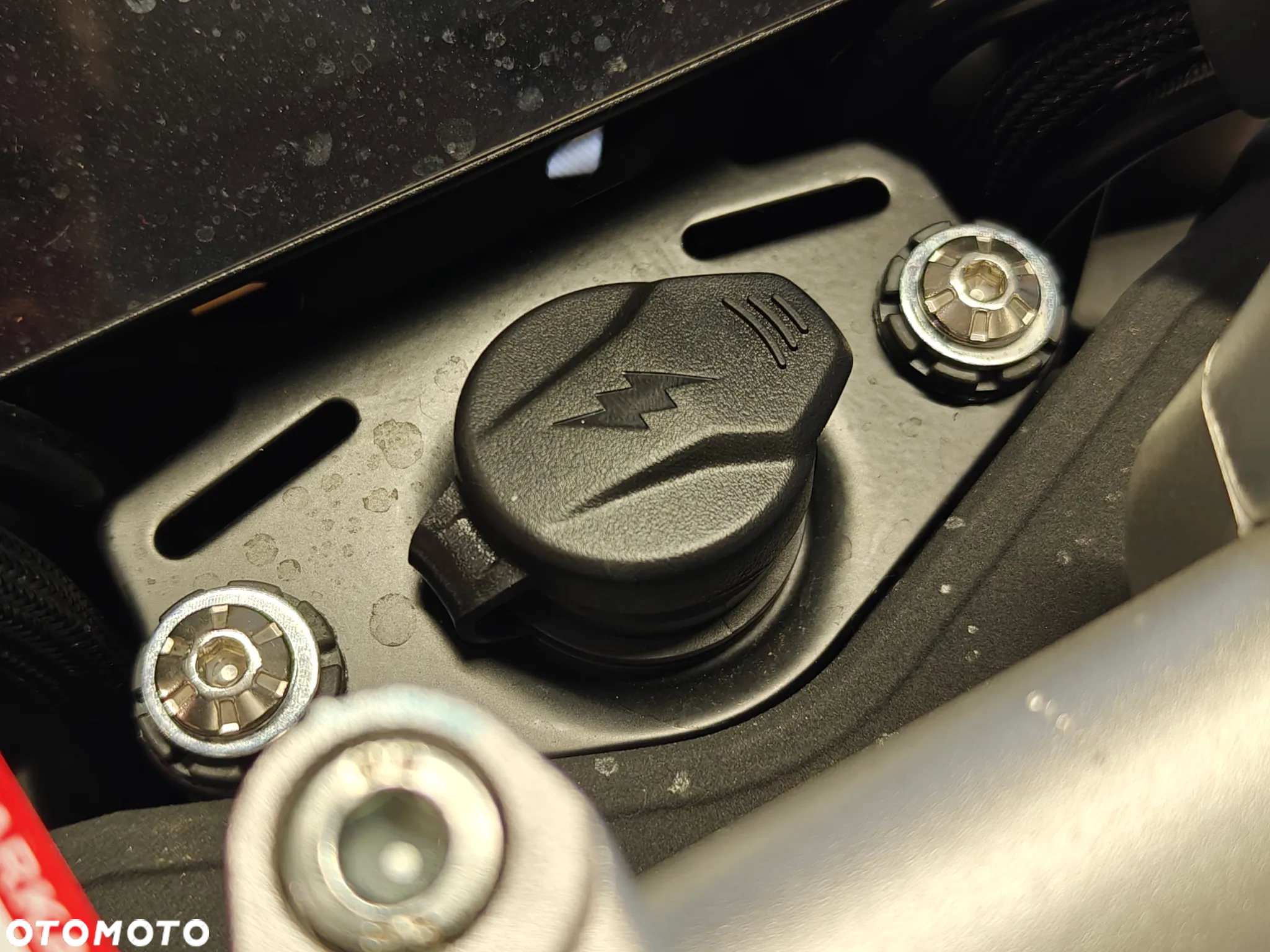 QJMOTOR SRK 125S - 9