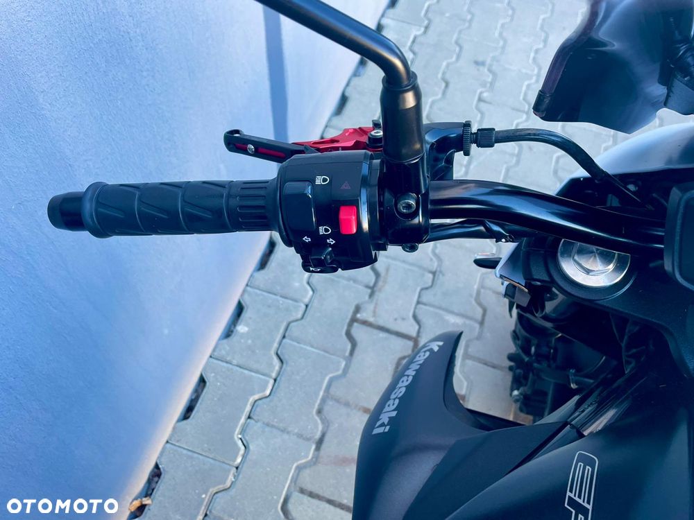 Kawasaki ER - 18