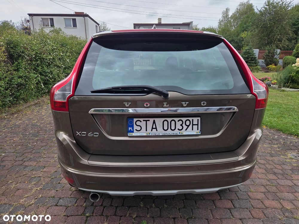 Volvo XC 60 D3 Drive-E Momentum - 8