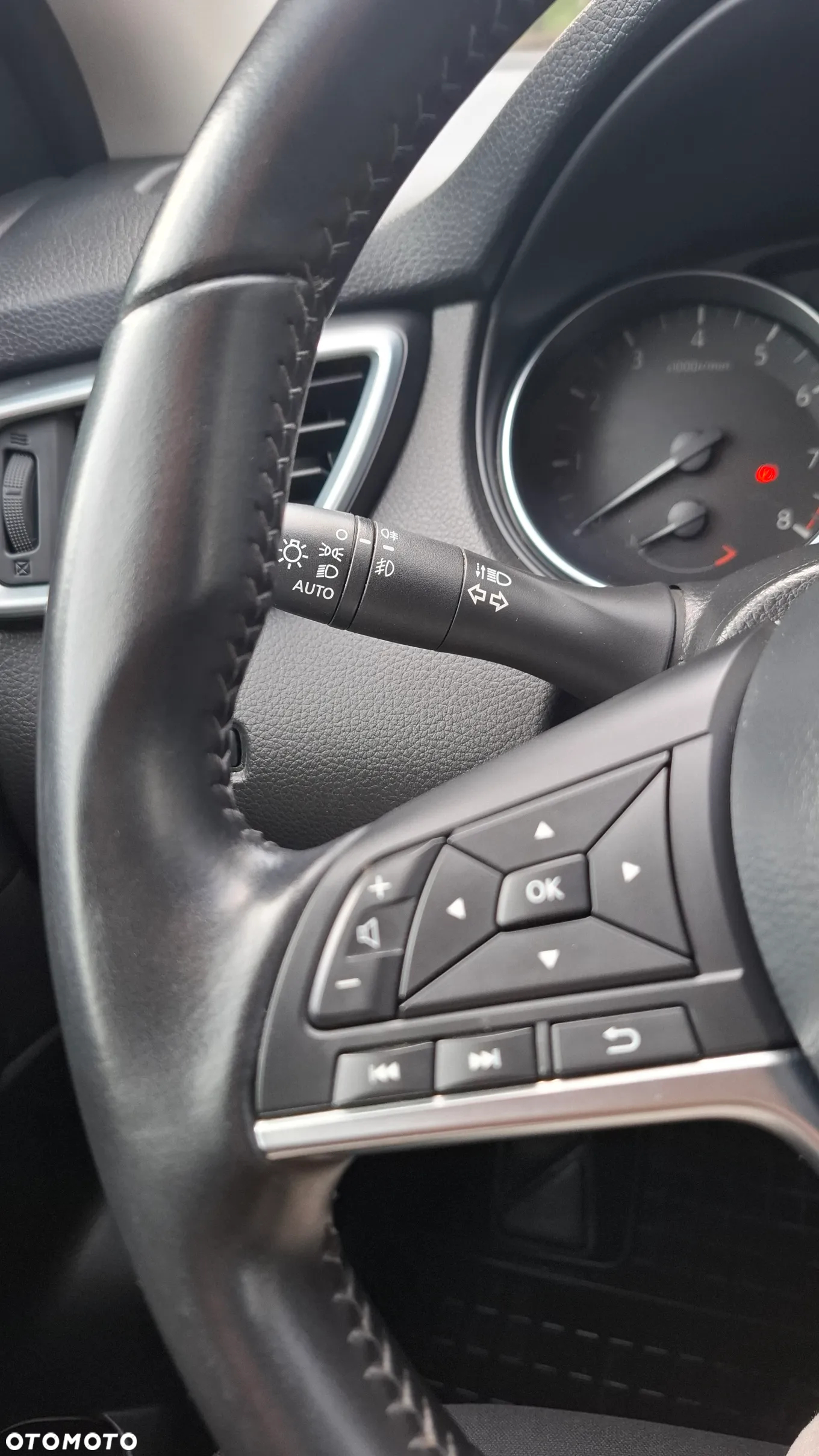 Nissan Qashqai 1.3 DIG-T Acenta - 12