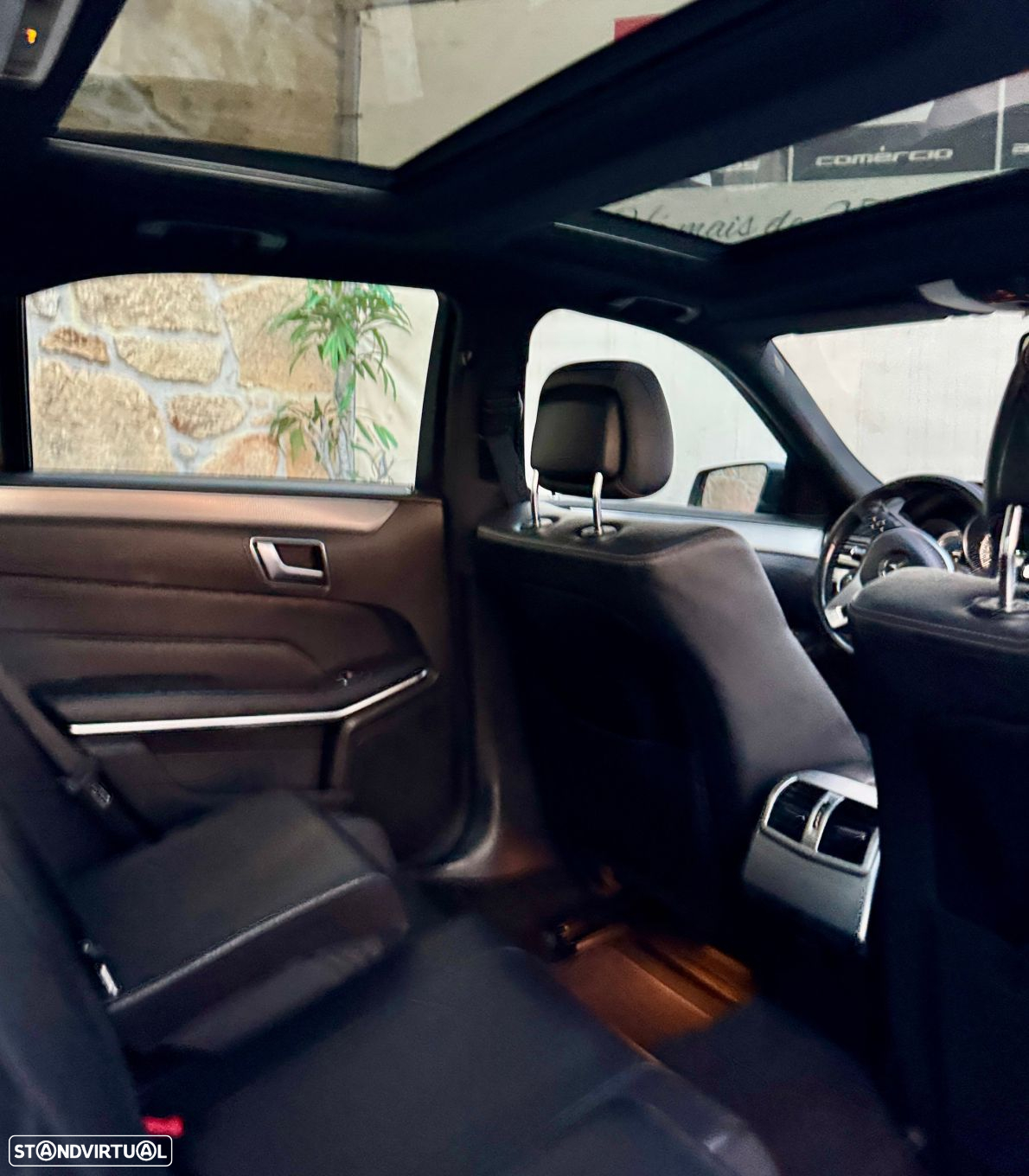 Mercedes-Benz E 300 Bluetec Hybrid Avantgarde - 50