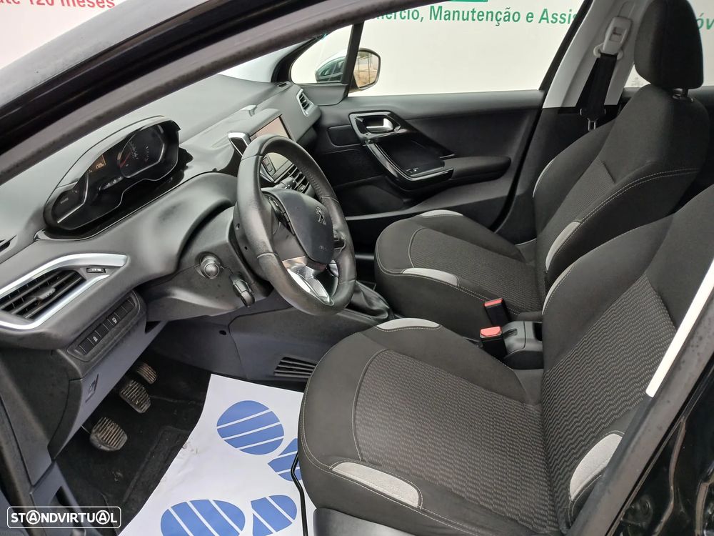 Peugeot 208 1.2 PureTech Style - 17