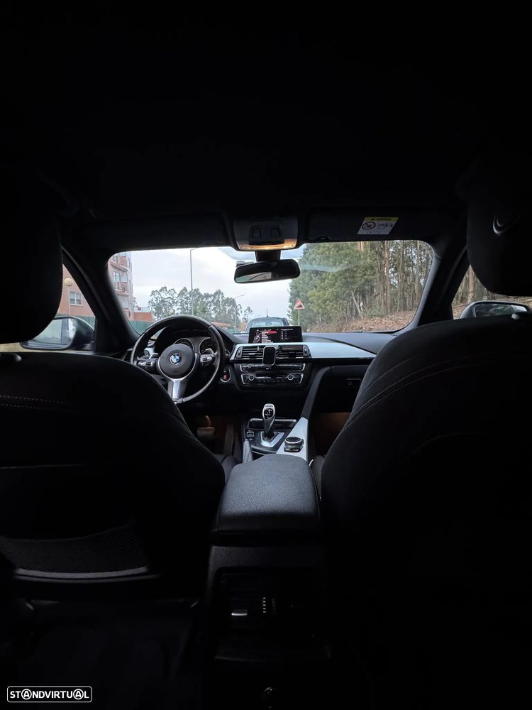 BMW 320 d Auto Line Sport - 13