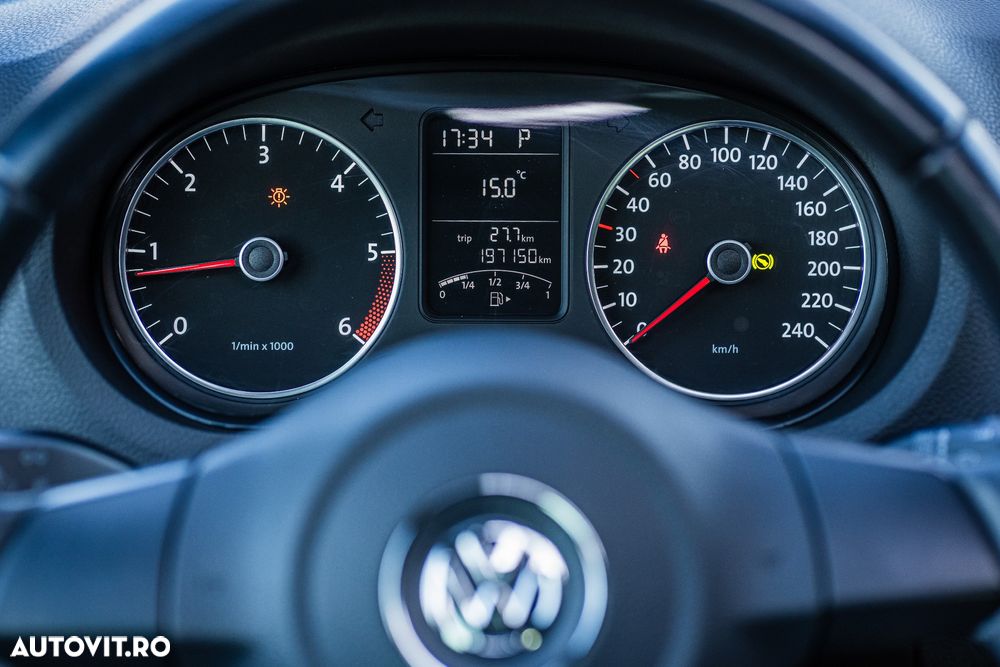 Volkswagen Polo - 11