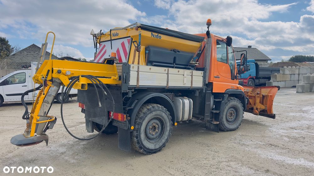 Mercedes-Benz Unimog U300 4x4