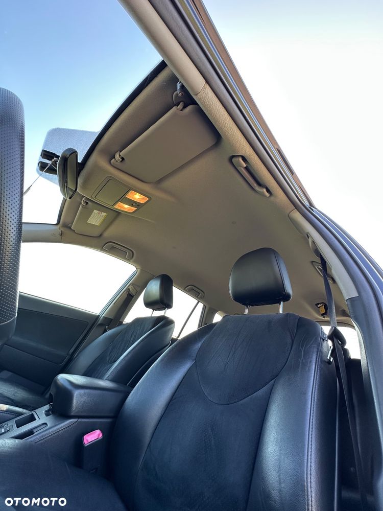 Toyota RAV4 - 12