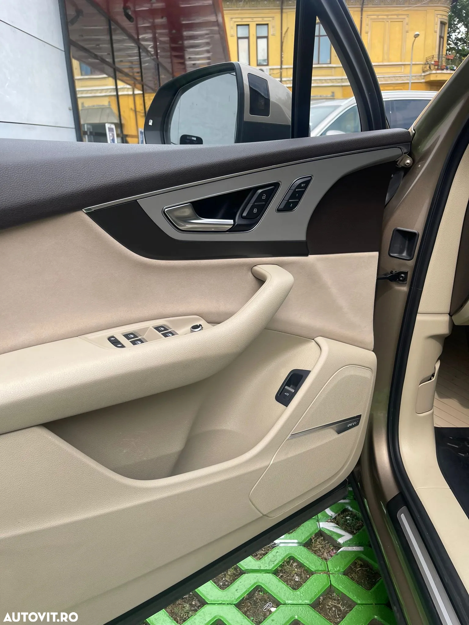 Audi Q7 e-tron 3.0 TDI quattro Tiptronic - 13