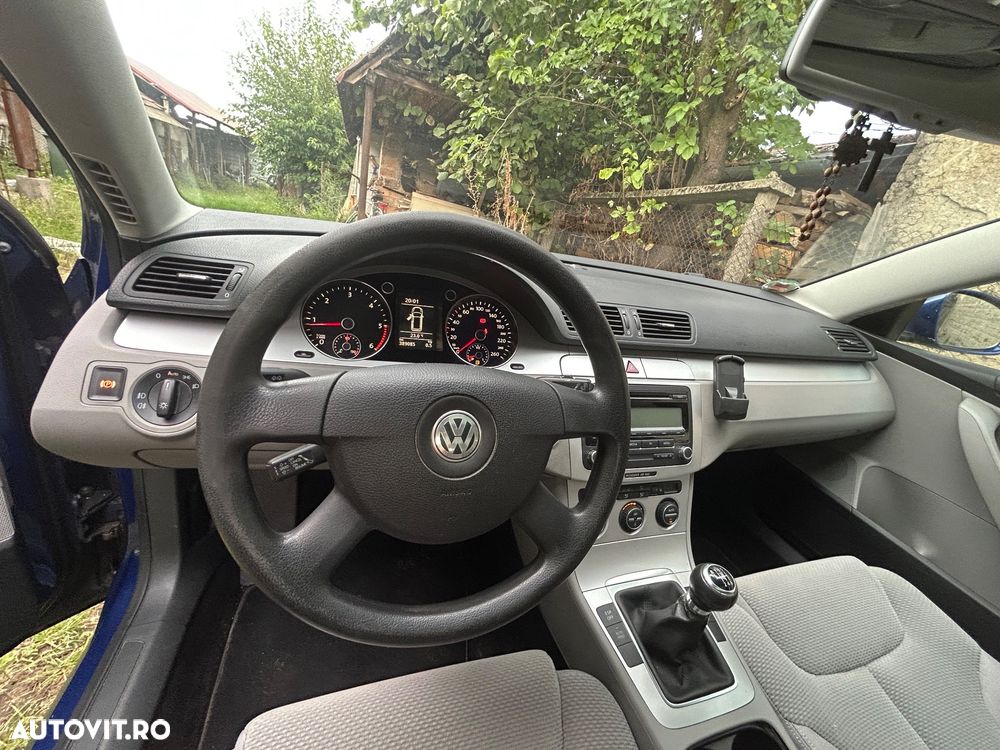 Volkswagen Passat Variant 2.0 Blue TDI DPF Comfortline - 6