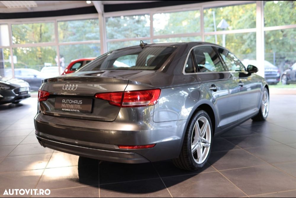Audi A4 2.0 TDI DPF clean diesel S line Sportpaket - 7