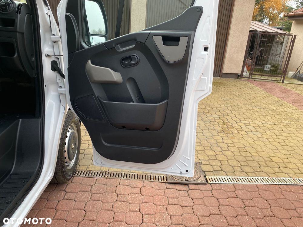 Renault MASTER L2 H2 135 DCI z regałami warsztatowymi - 17