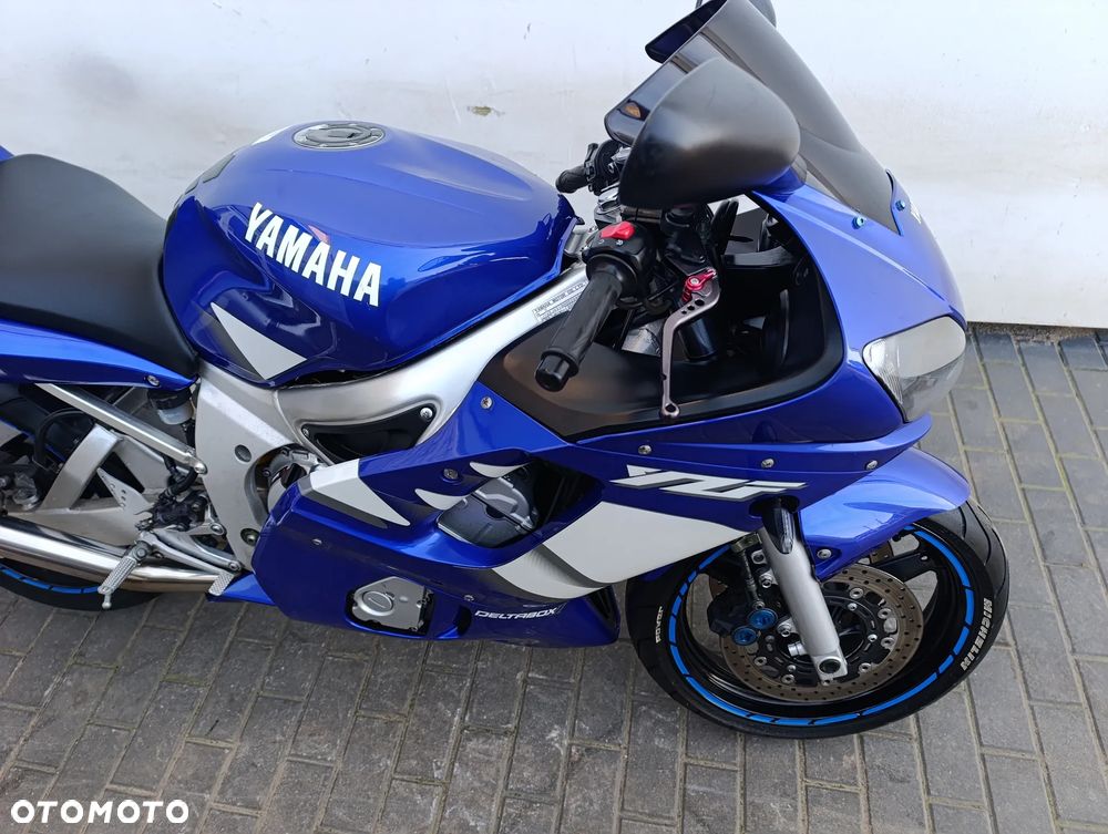 Yamaha R6 - 23