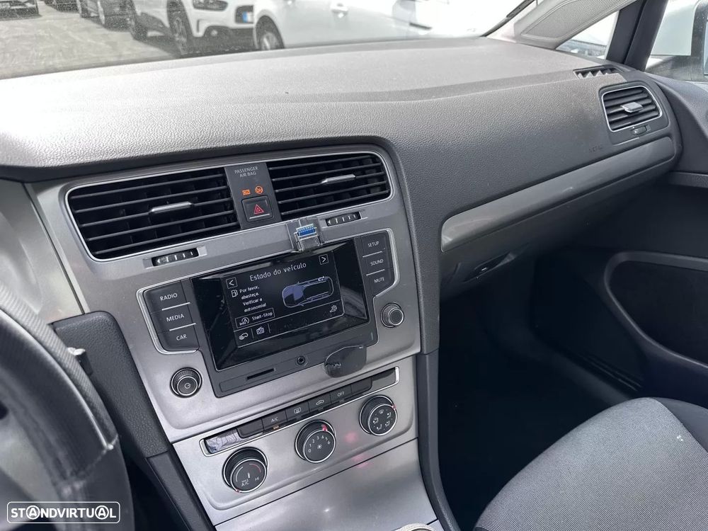 VW Golf Variant 1.6 TDi Highline - 20