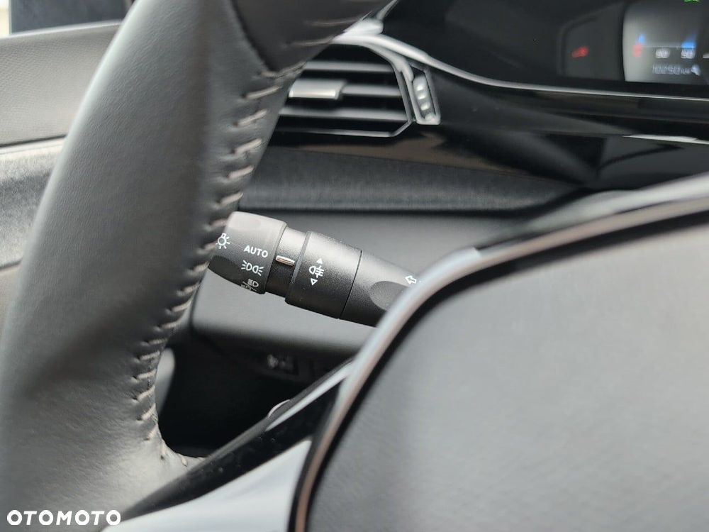 Peugeot 308 1.2 PureTech Allure Pack S&S EAT8 - 24
