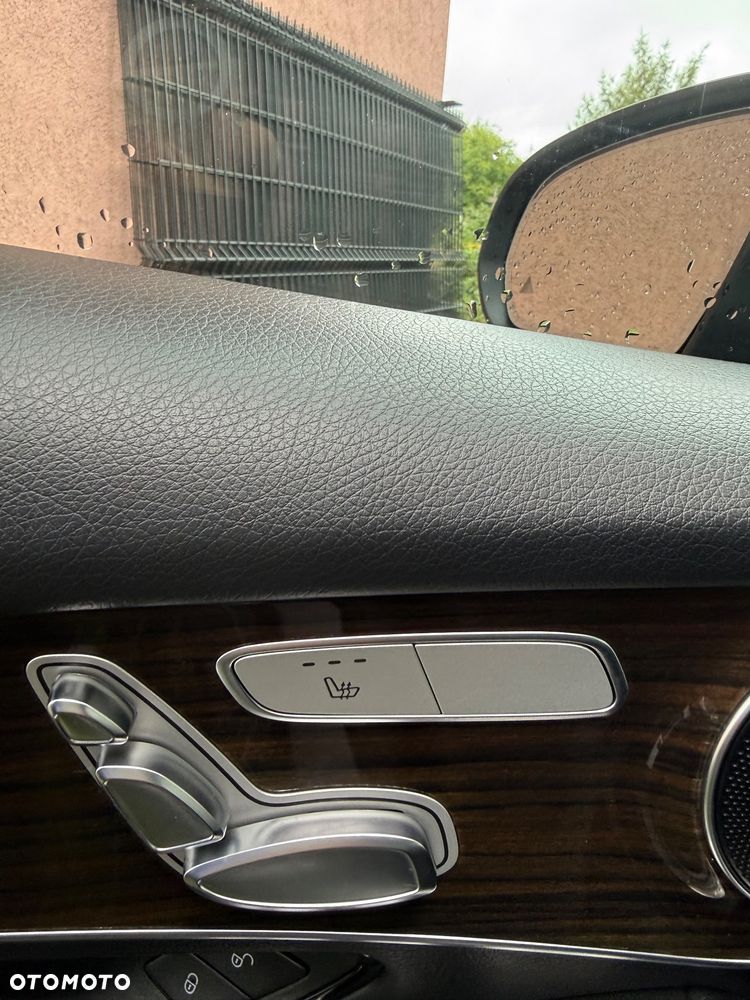 Mercedes-Benz GLC - 25