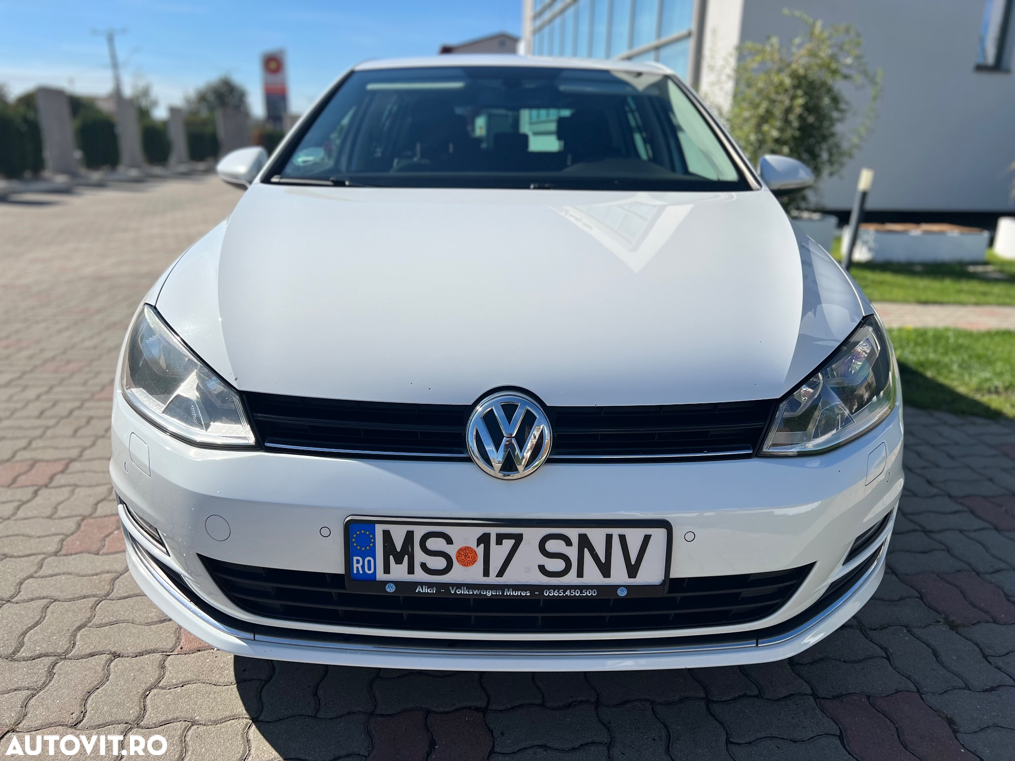 Volkswagen Golf 1.6 TDI BlueMotion Technology Lounge - 12