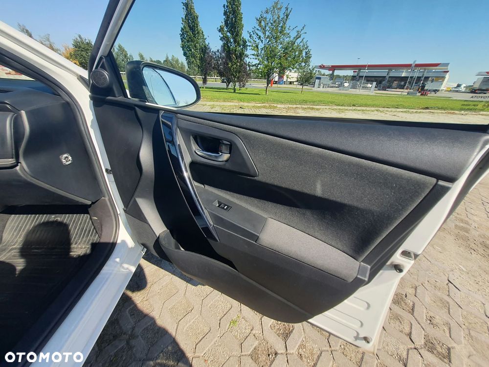 Toyota Auris - 11