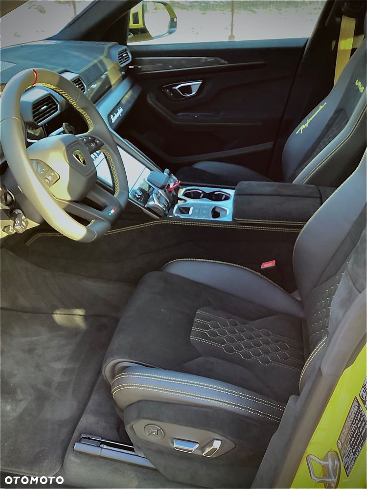 Lamborghini Urus - 6