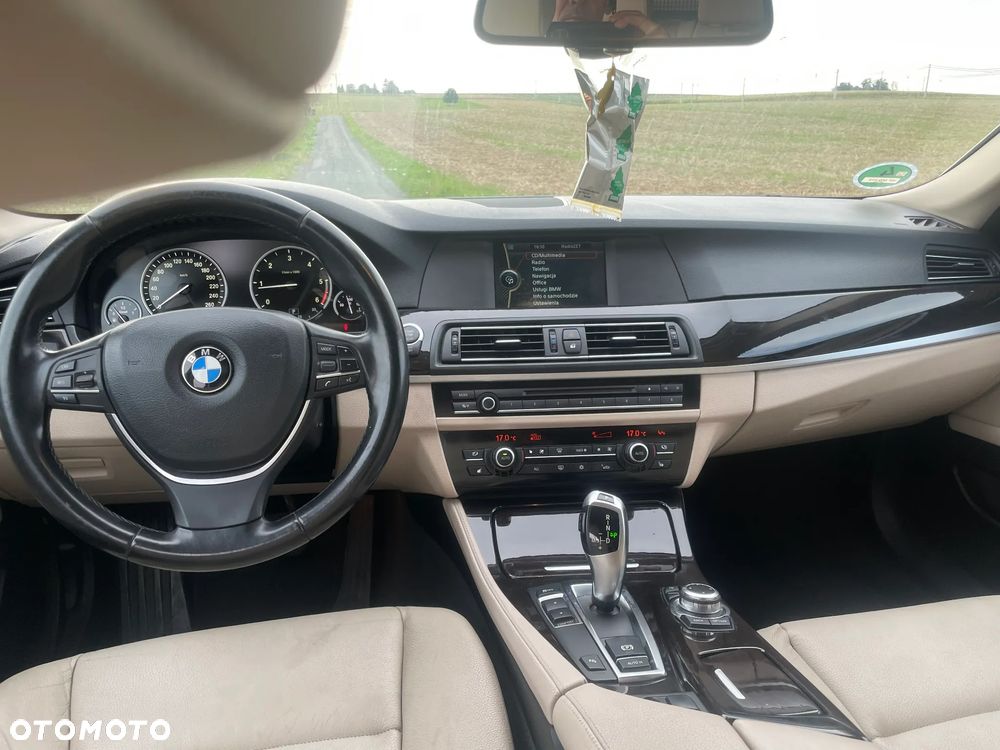 BMW Seria 5 520d - 14