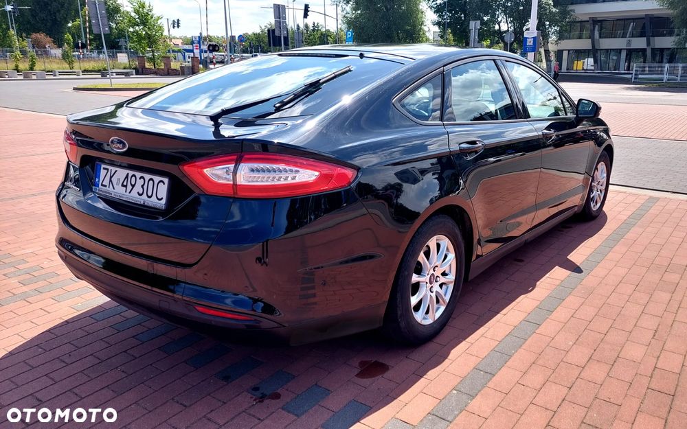 Ford Mondeo ver-1-5-ecoboost-gold-x-trend- - 4