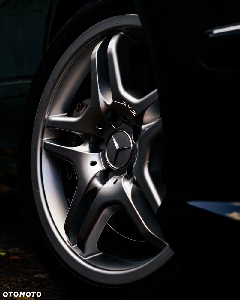 Mercedes-Benz CLK - 39