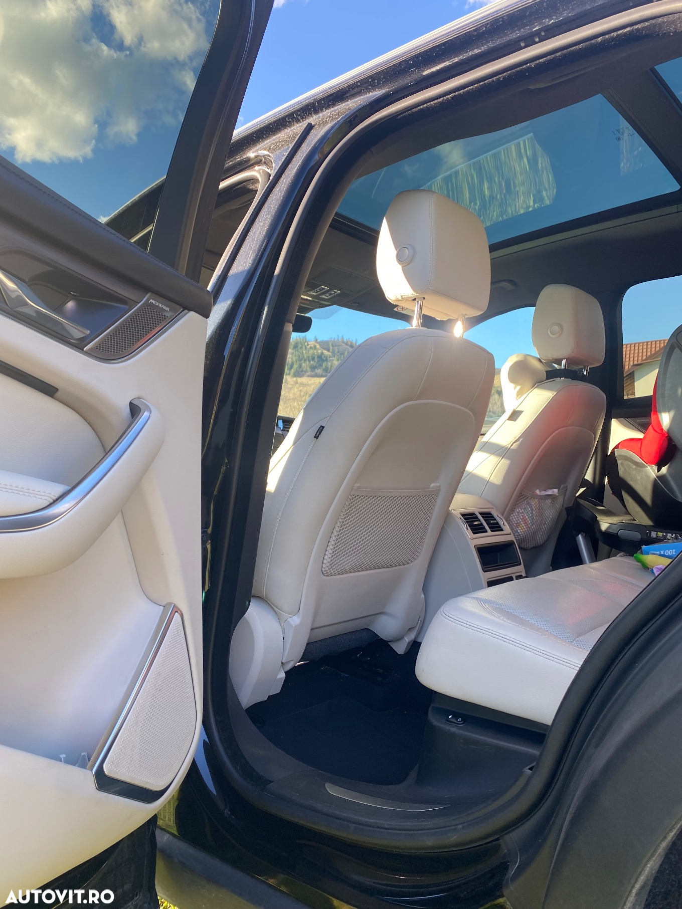 Jaguar F-Pace P250 AWD - 10