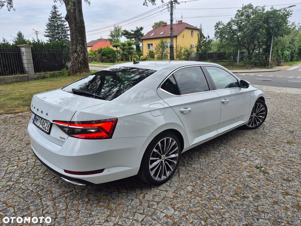 Skoda Superb 2.0 TDI SCR 4x4 L&K DSG - 24