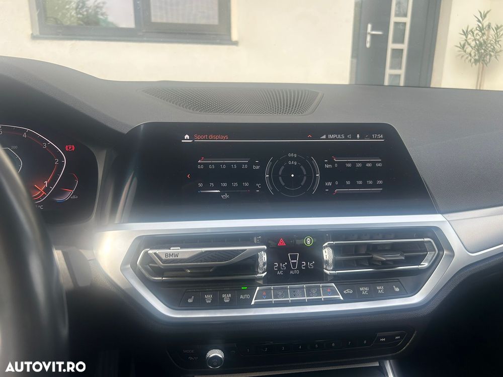 BMW Seria 3 330d Aut. Sport Line - 25