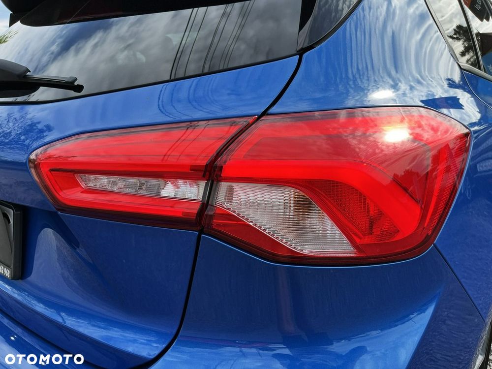 Ford Focus 1.0 EcoBoost ST-Line Business - 25