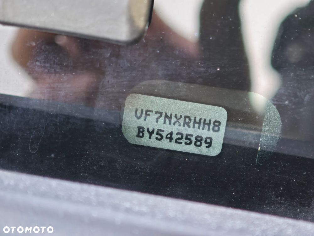 Citroën DS4 HDi 165 SoChic - 8