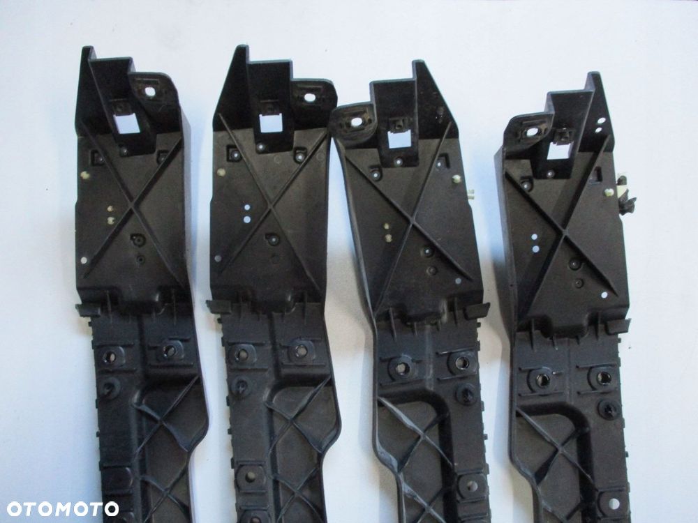 ŚLIZG ZDERZAKA RANGE ROVER SPORT DK62-17A882-AC - 3