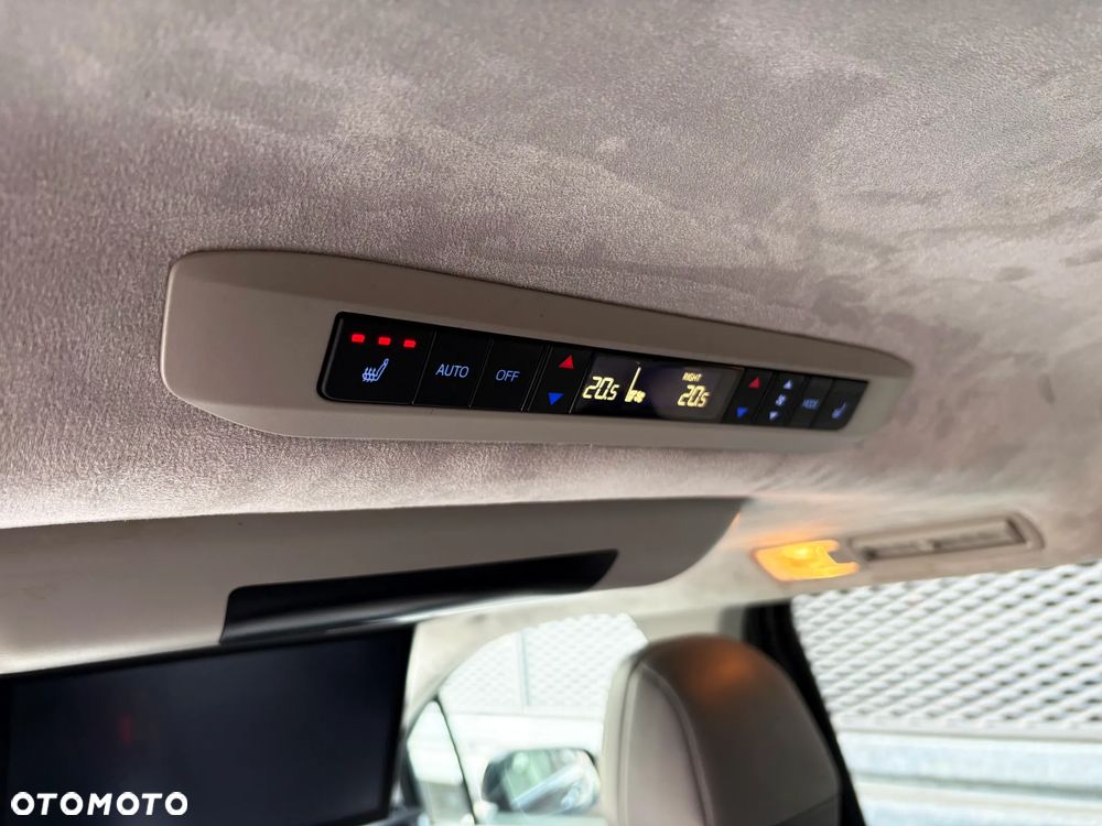 Toyota Sienna - 31