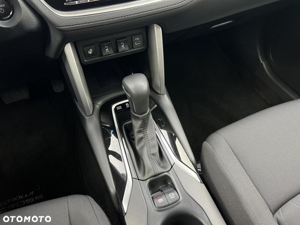 Toyota Corolla Cross 1.8 Hybrid Style - 24