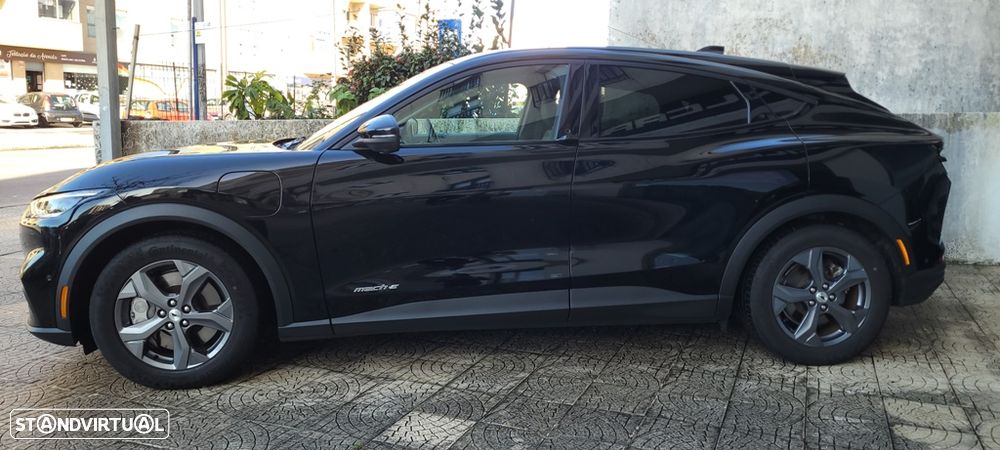 Ford Mustang Mach-E 75.7 kWh Base - 4