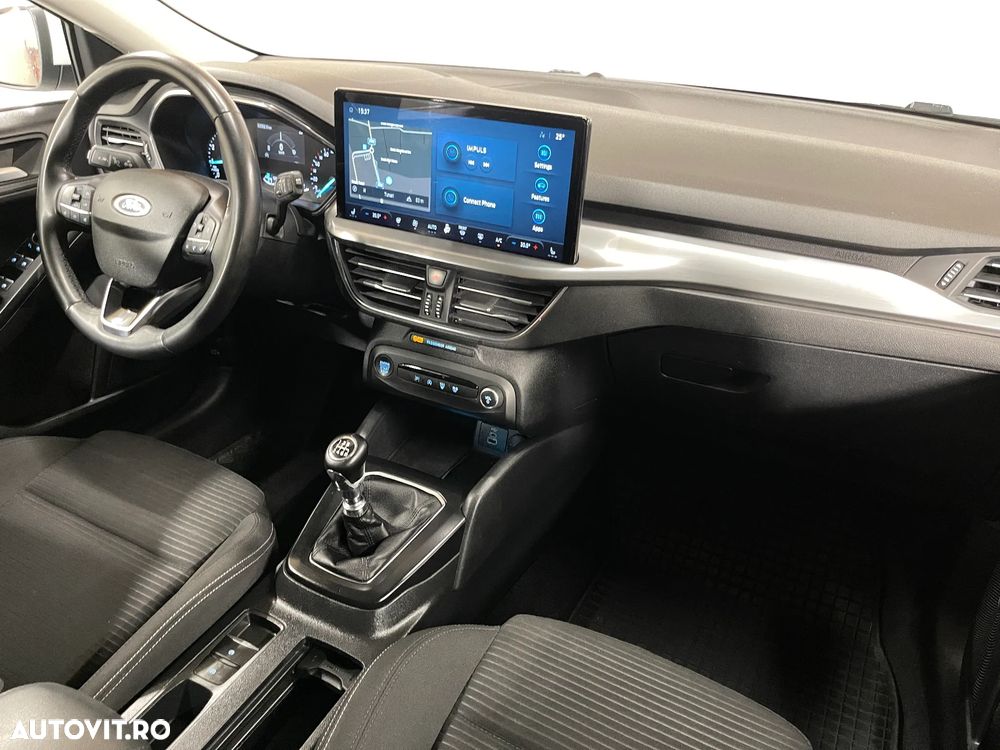 Ford Focus 1.0 EcoBoost MHEV Titanium - 9