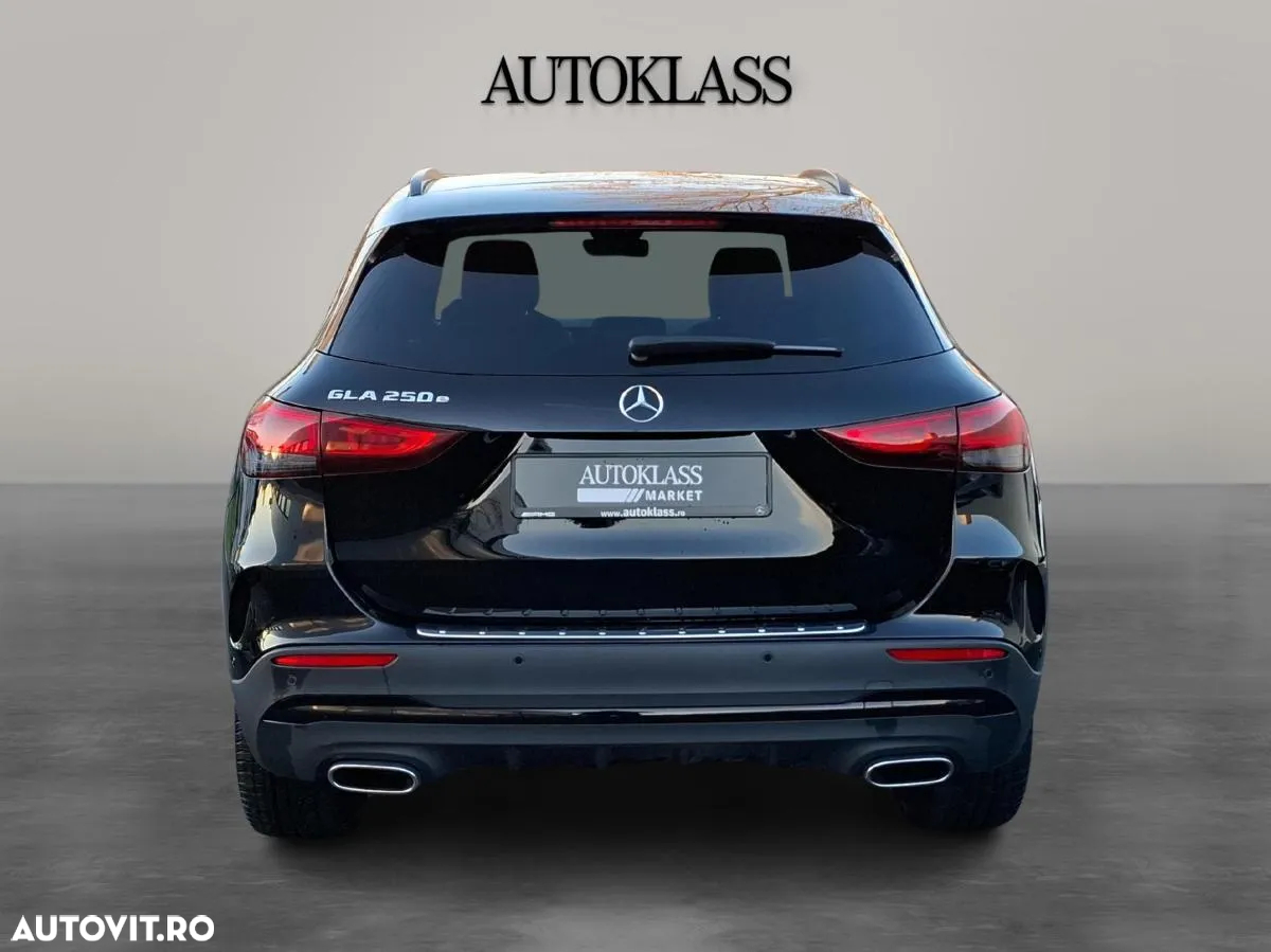 Mercedes-Benz GLA 250 e - 4
