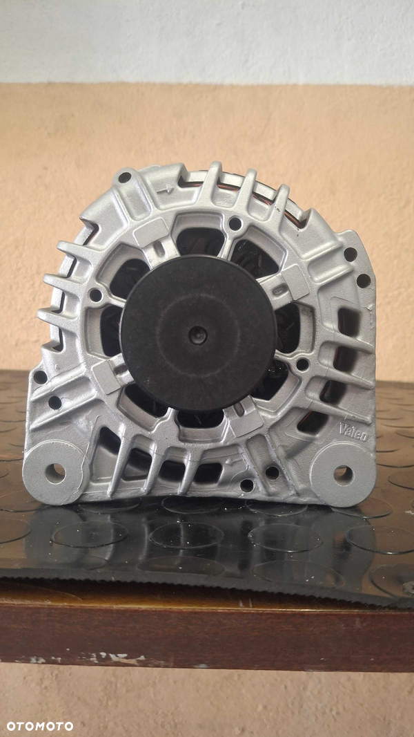 Alternator Mitsubishi Space Star 1,9 did, Nissan Interstar, Primastar